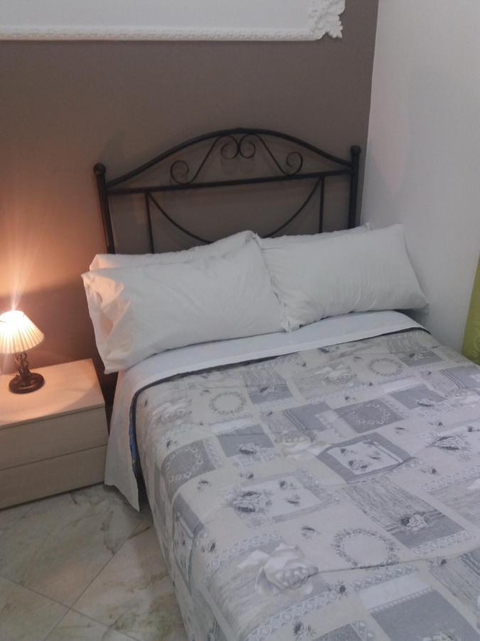 B&Bhotel Emmanuel Napoli Extérieur photo